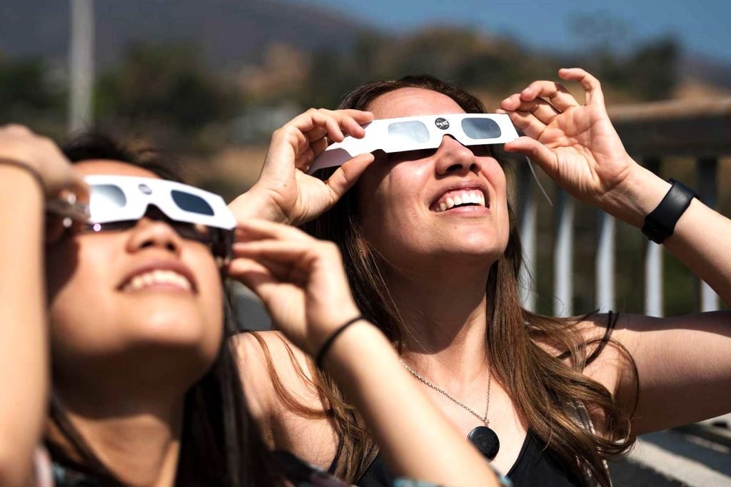 Solar Eclipse : Ultimate Guide to Safely Viewing ,  Tips and Precautions